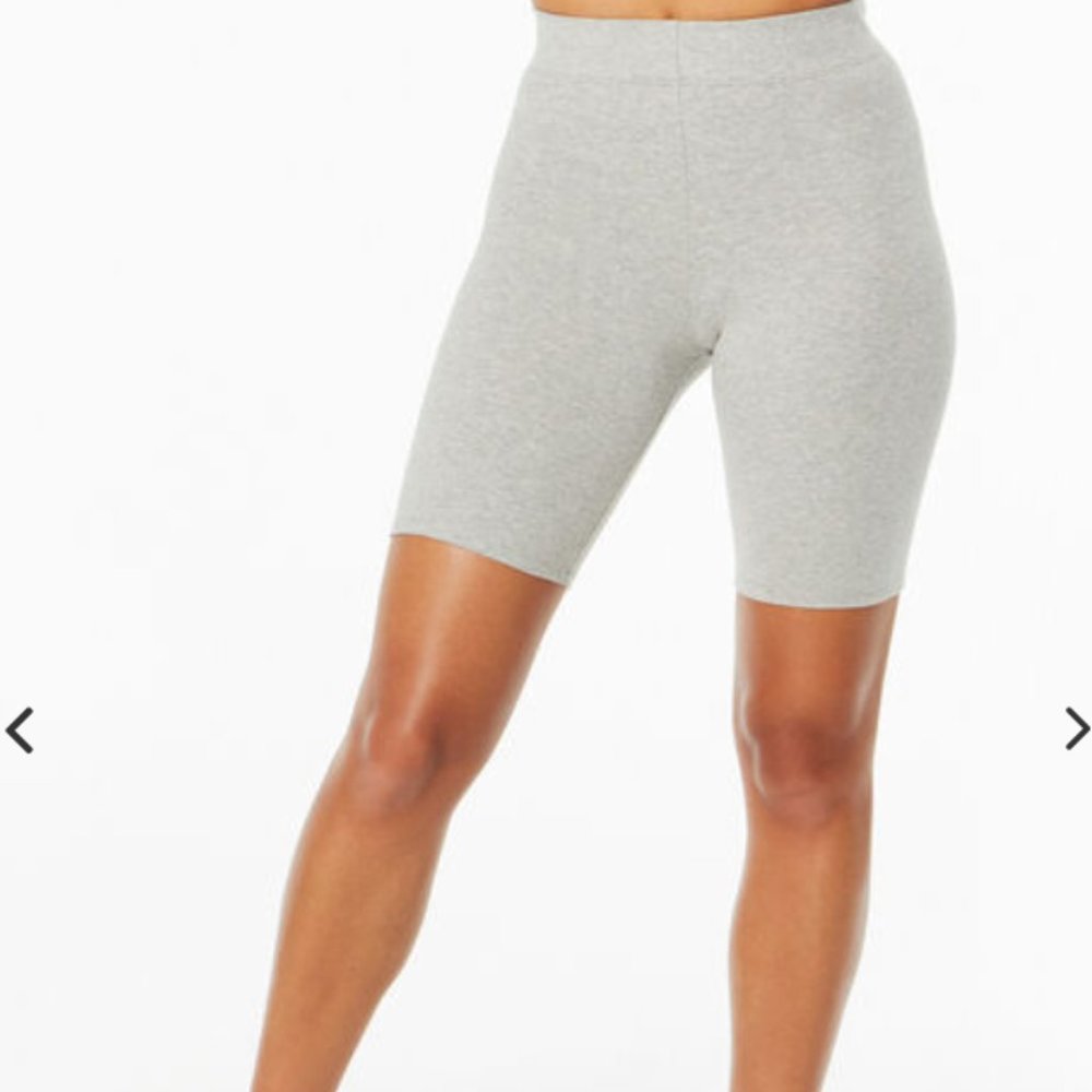 Good American ESSENTIAL BIKE SHORT